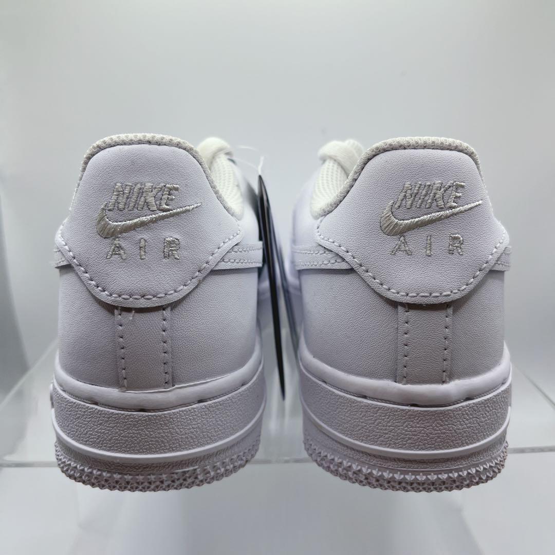 NIKE AIR FORCE 1 LE GS 