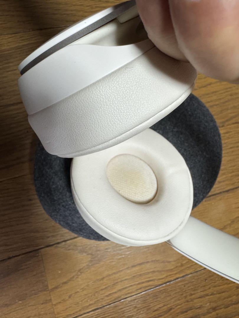 ヘッドホン beats solo pro