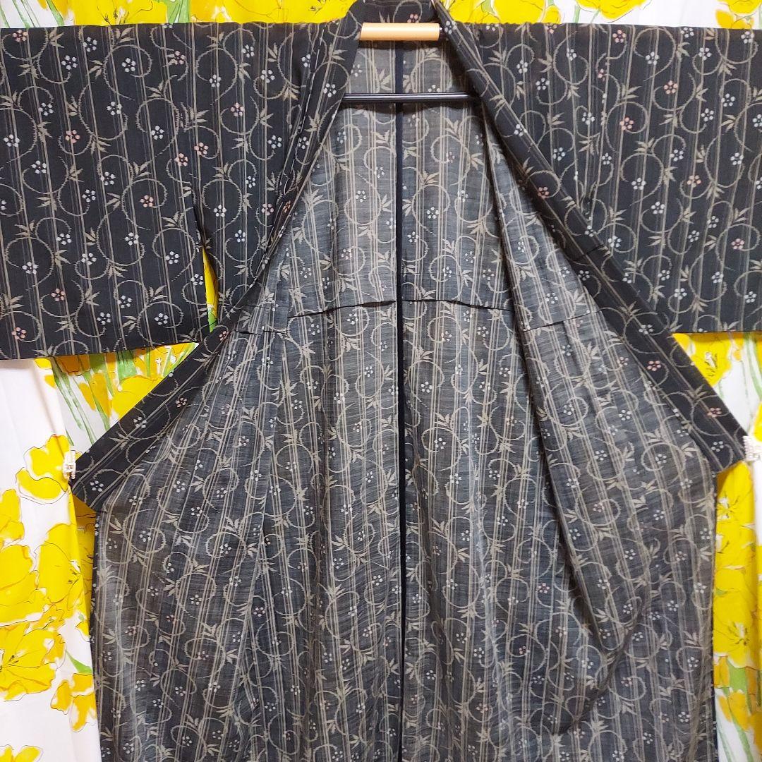未使用 沙紬 夏着物小紋 黒地 絣文様 サイズは画像に記載あり