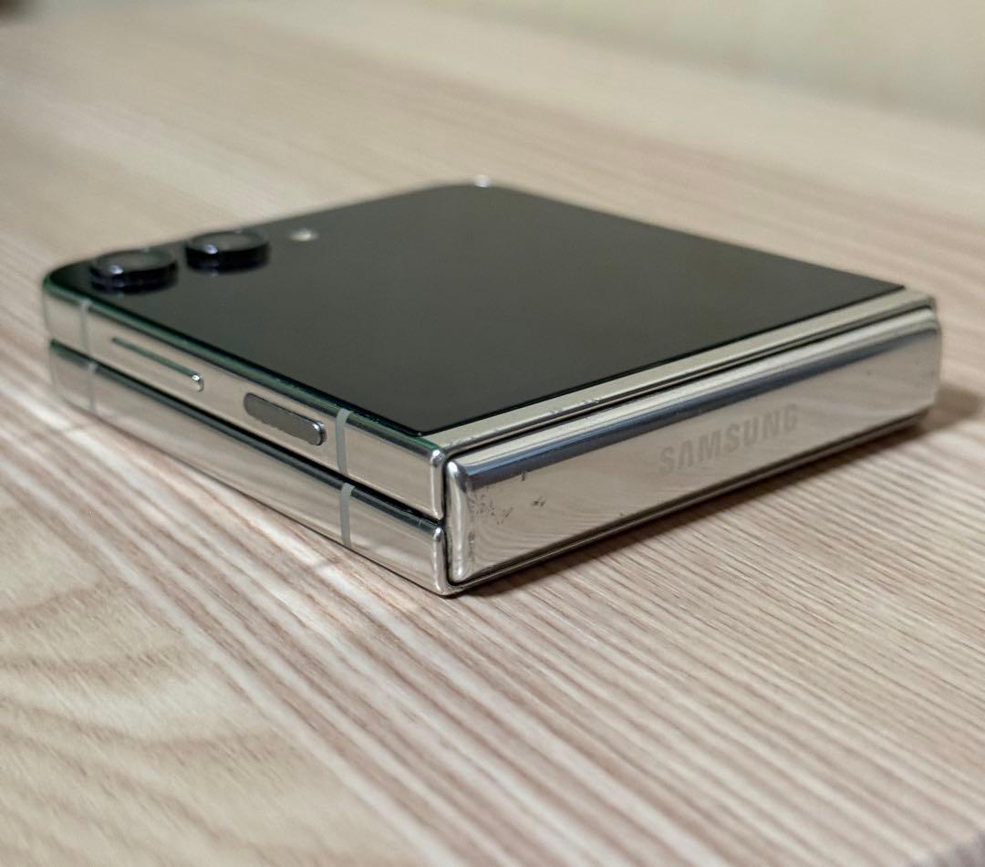 ジャンク品) Galaxy Z Flip5 512GB 本体 - メルカリ