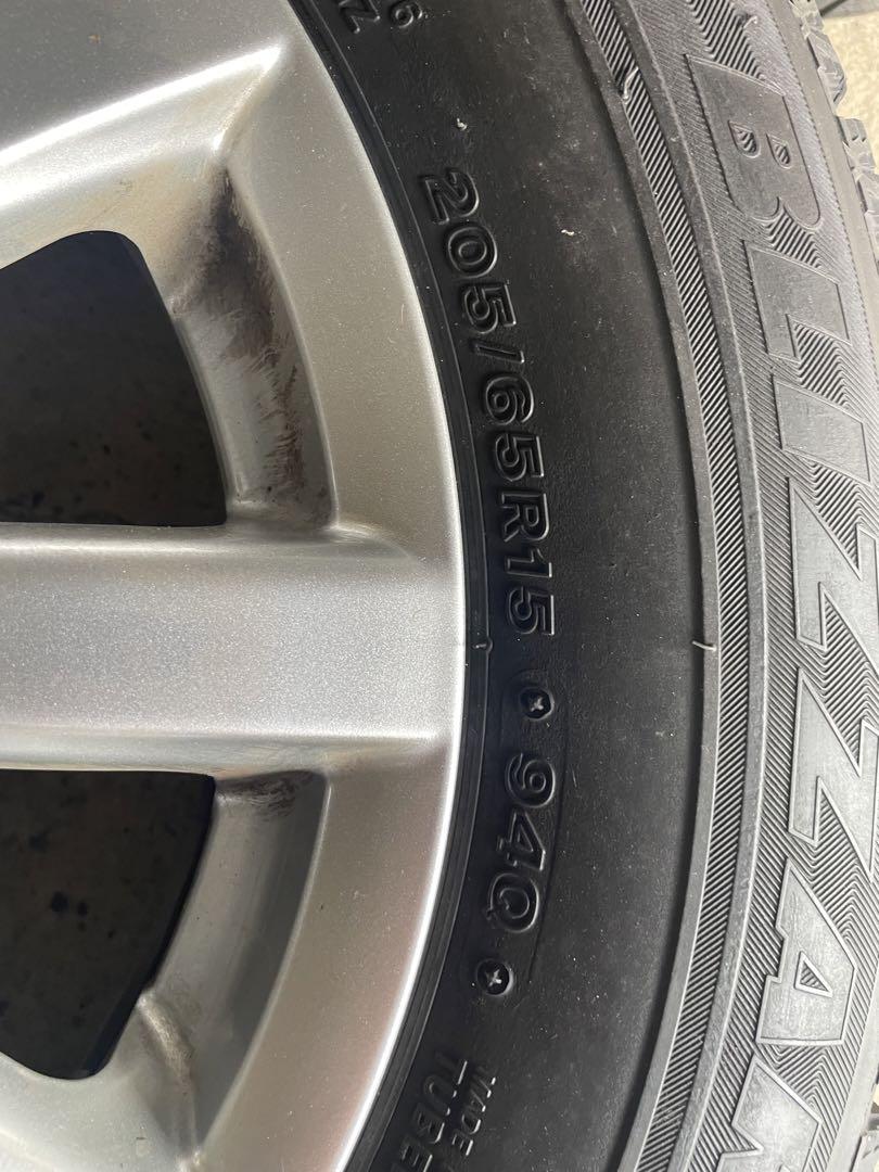 ブリヂストンブリザックREVO GZ 205/65R15