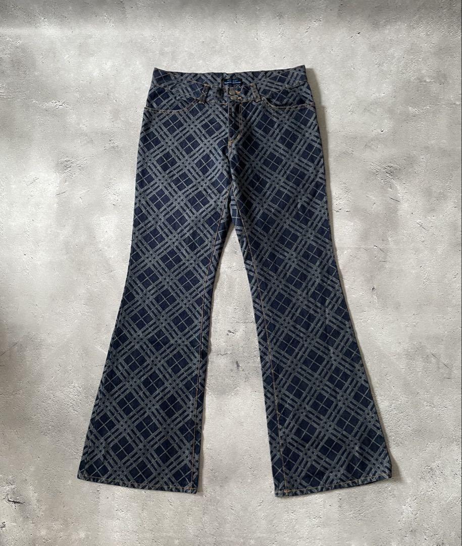 BURBERRY ブーツカットデニム・フレアデニム 美品バーバリー BURBERRY】バーバリー フレアデニム ウエスタン ブーツカット