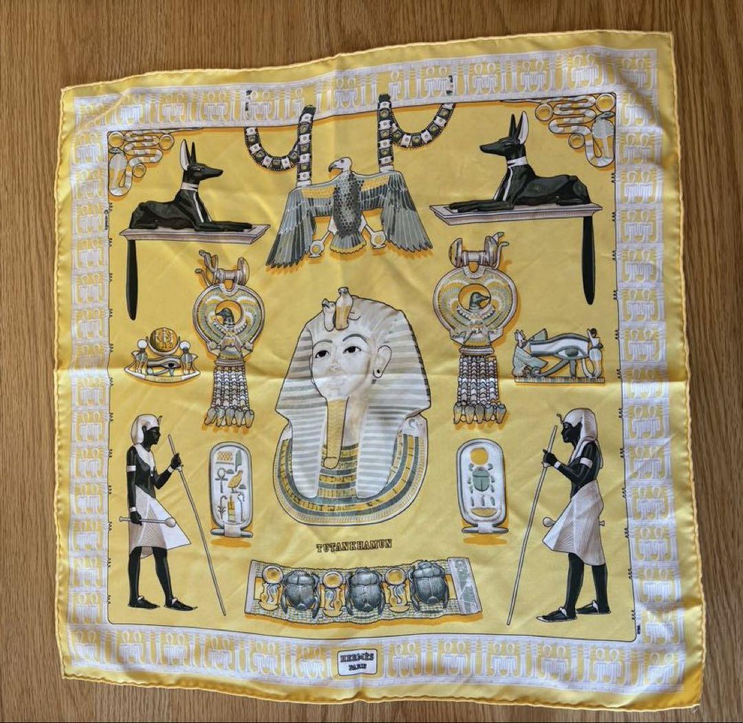 エルメスHERMES　ミニスカーフ 10,000円