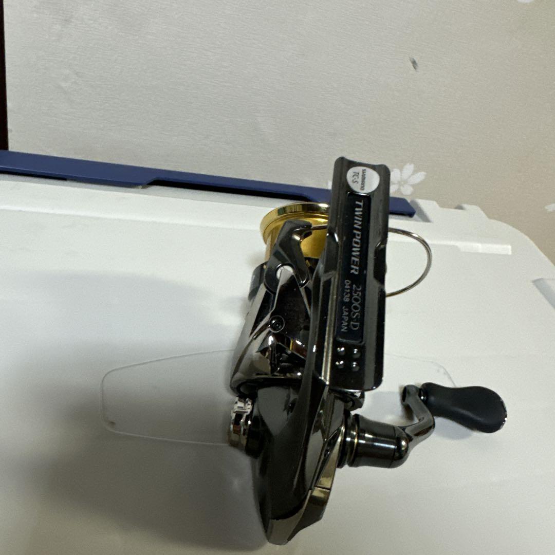 シマノ　20ツインパワー2500S