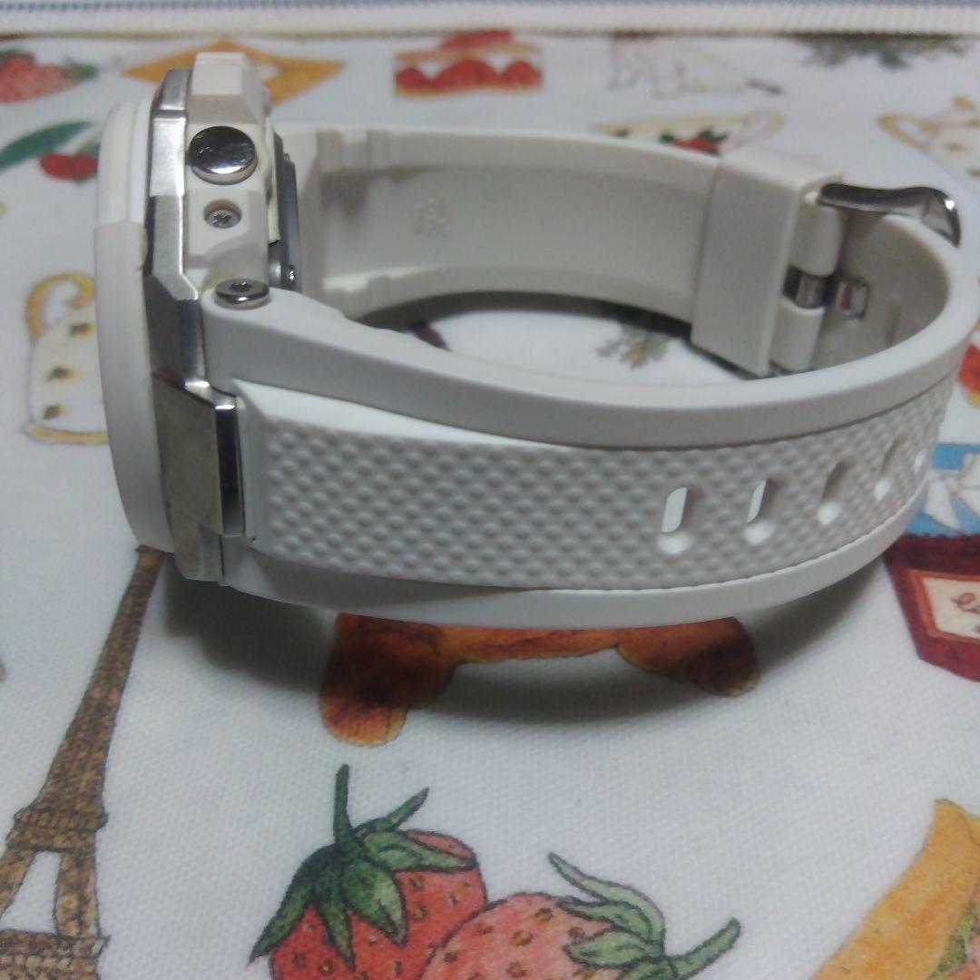 G-SHOCK GST-W100 ホワイト！最終値下げ