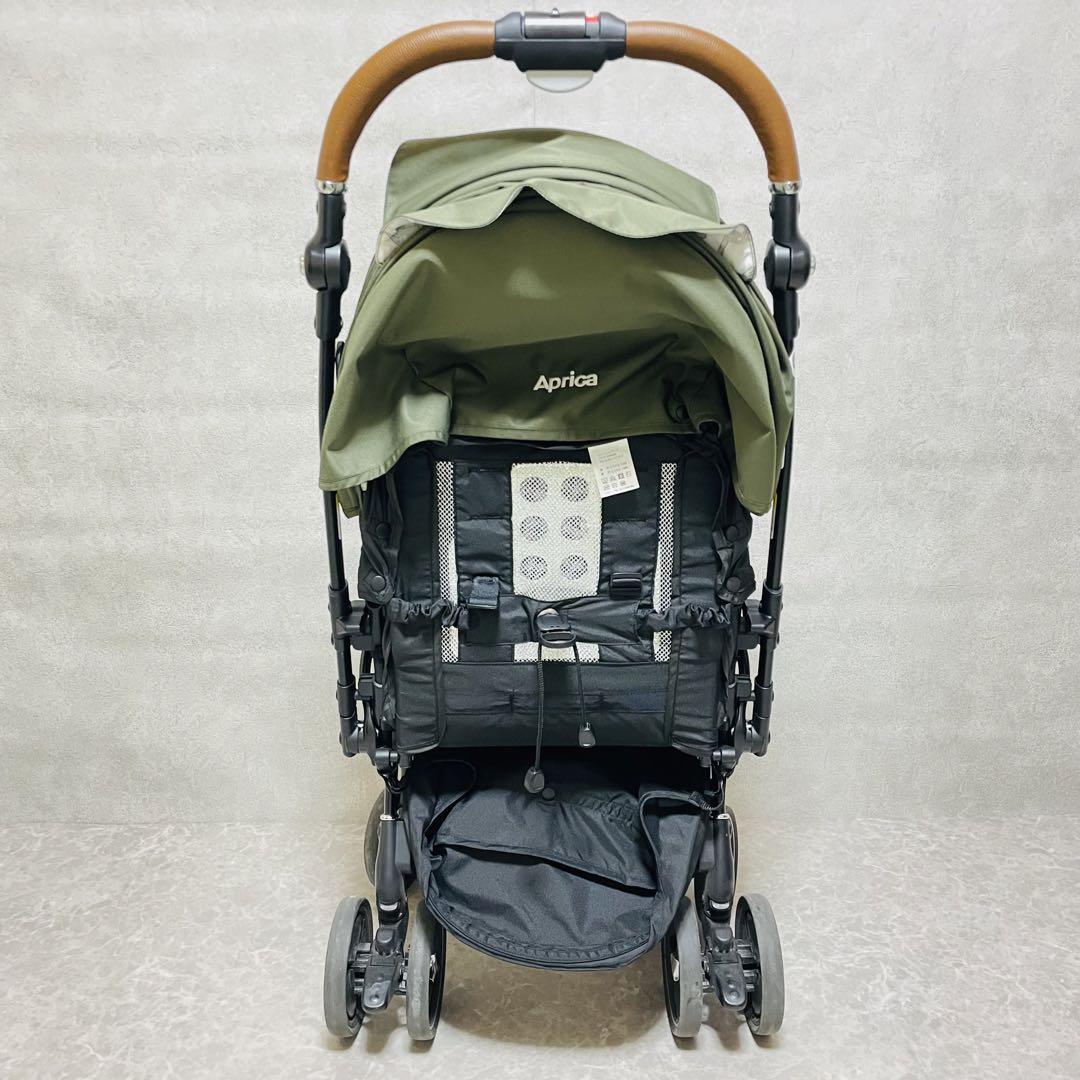 ほぼ未使用 アップリカ ラクーナビッテクッション ベビーカー 2021年 レザー