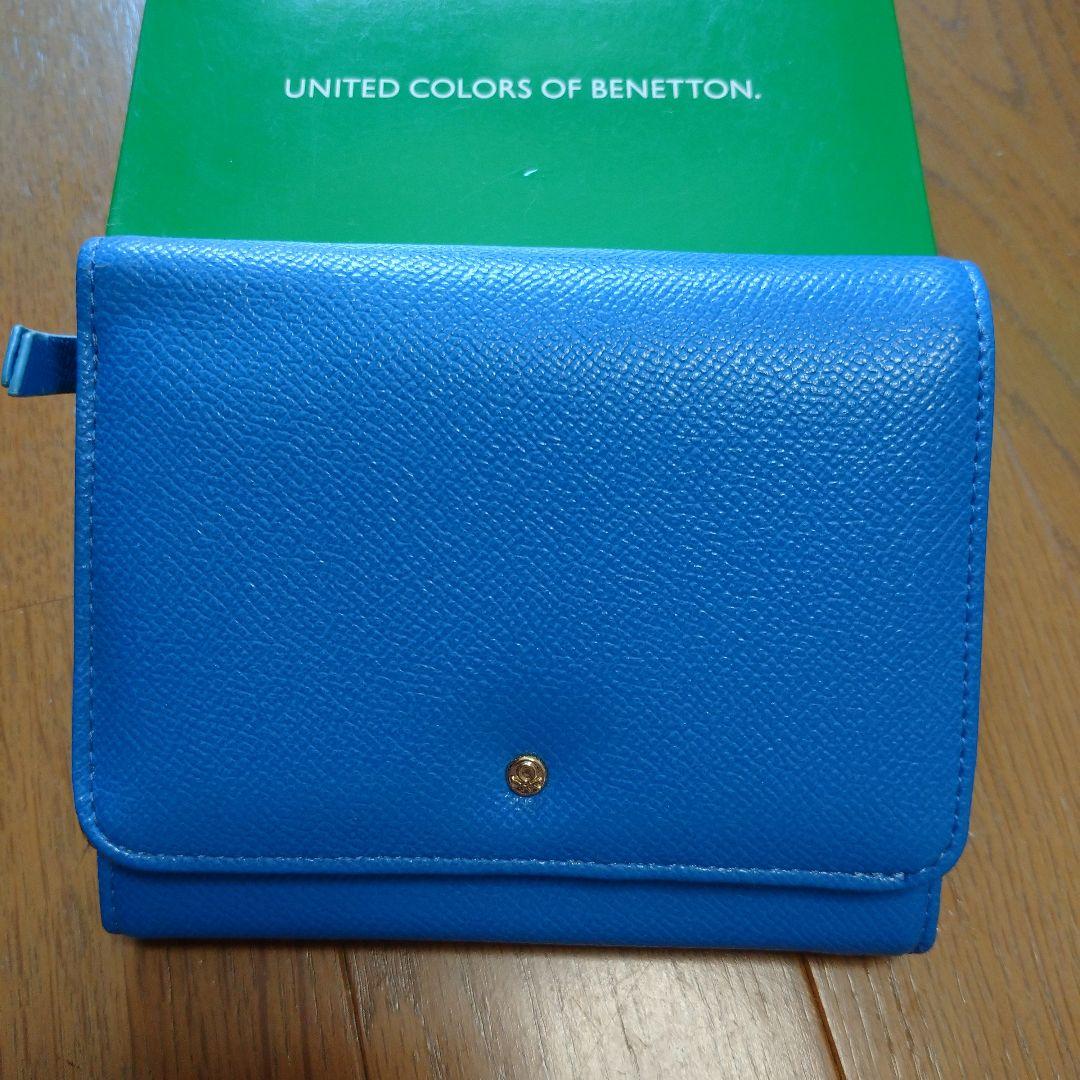 UNITED COLORS OF BENETTON 二つ折り財布 青