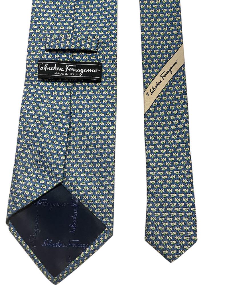 Salvatore Ferragamo シルクネクタイ