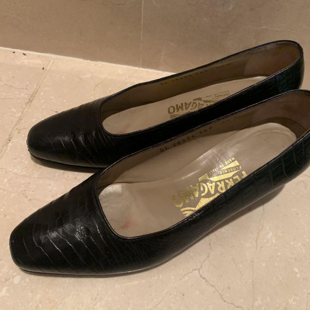Salvatore Ferragamo / フェラガモ 黒パンプス 23㌢