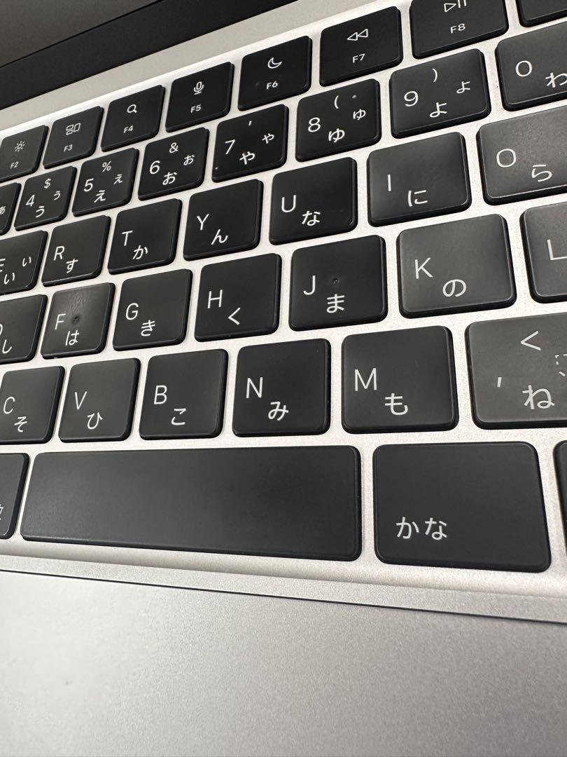 Apple MacBook Air M2 2022 本体 シルバー