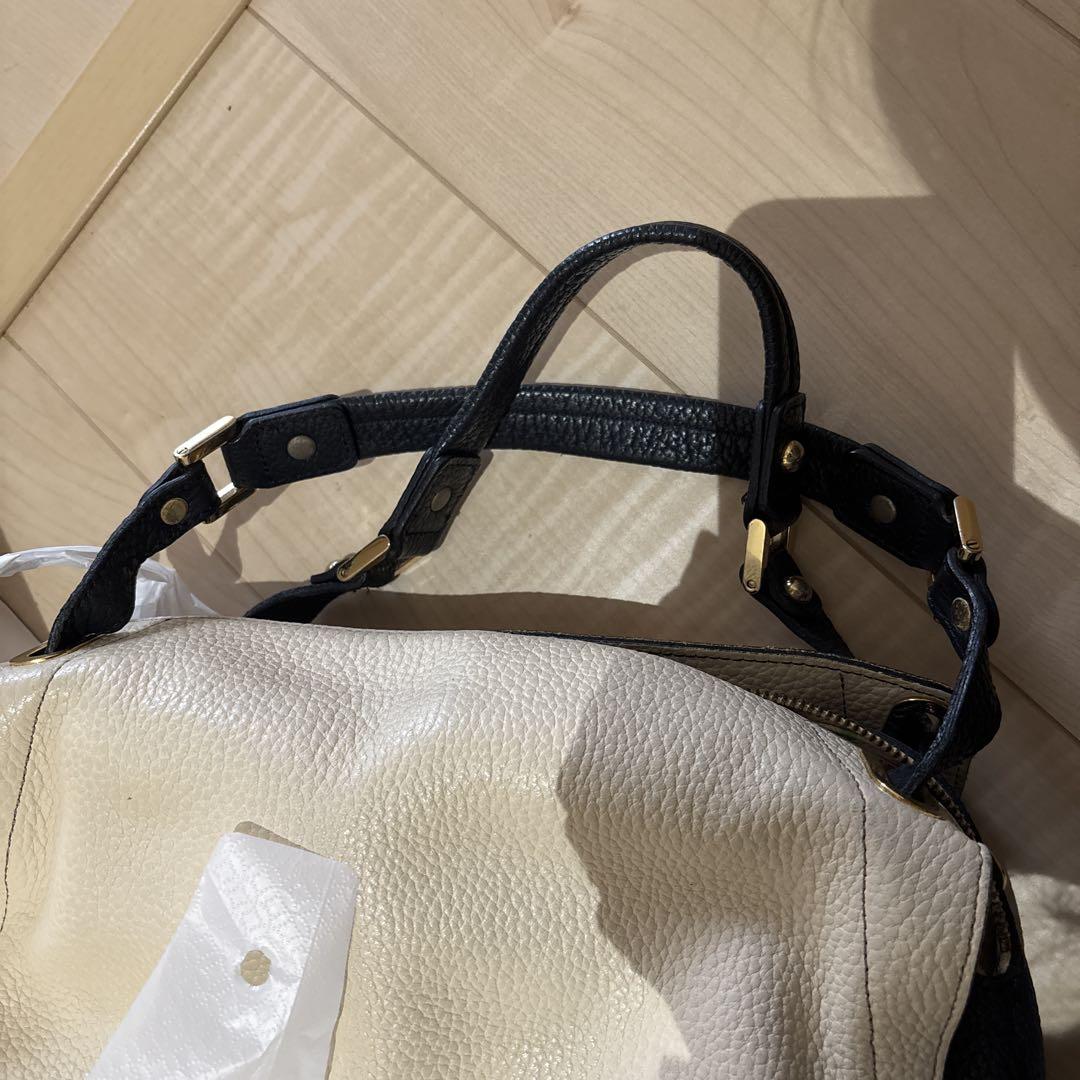IANNE ハンドバッグ　ショルダーバッグ　オフホワイト　いちご