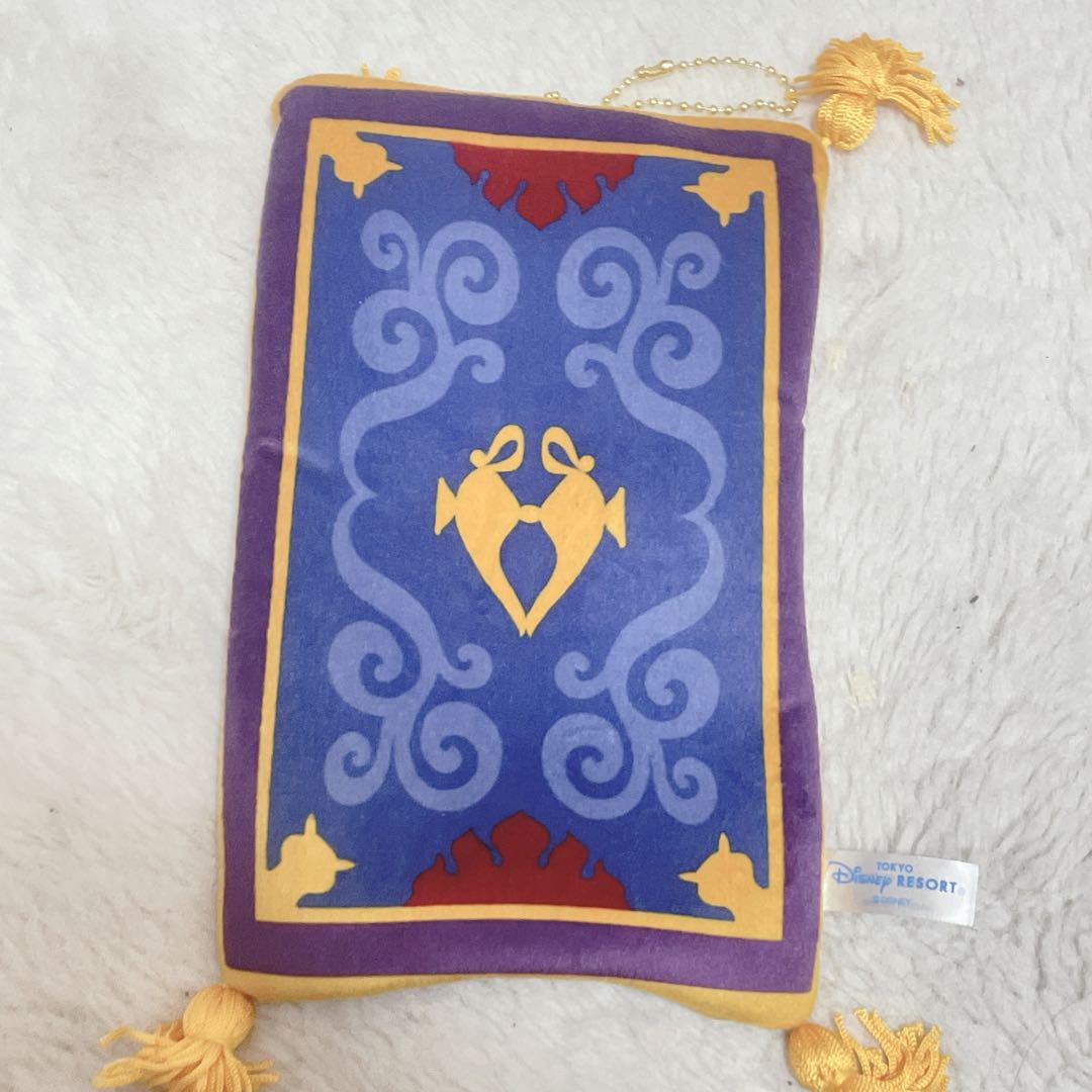 ディズニー アラジン 魔法のじゅうたん ぬいぐるみバッジ 魔法の