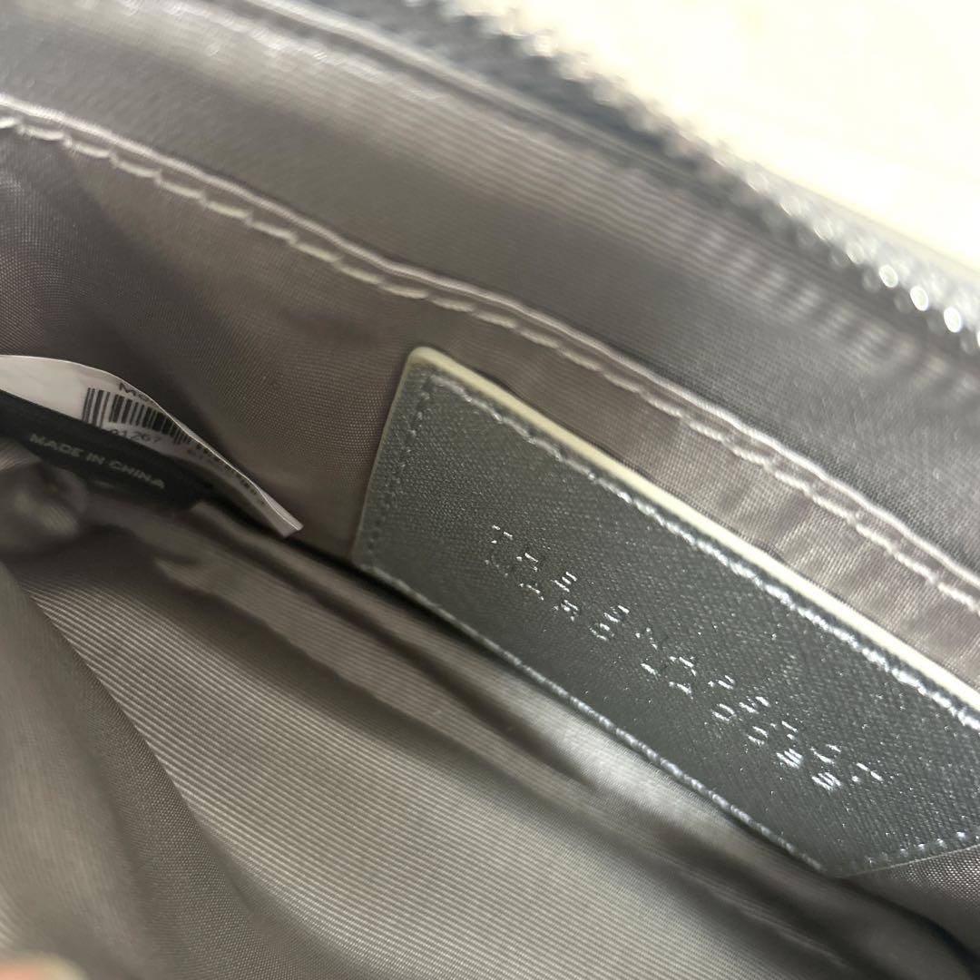 MARC JACOBS ショルダーバッグ　シルバーM0015323