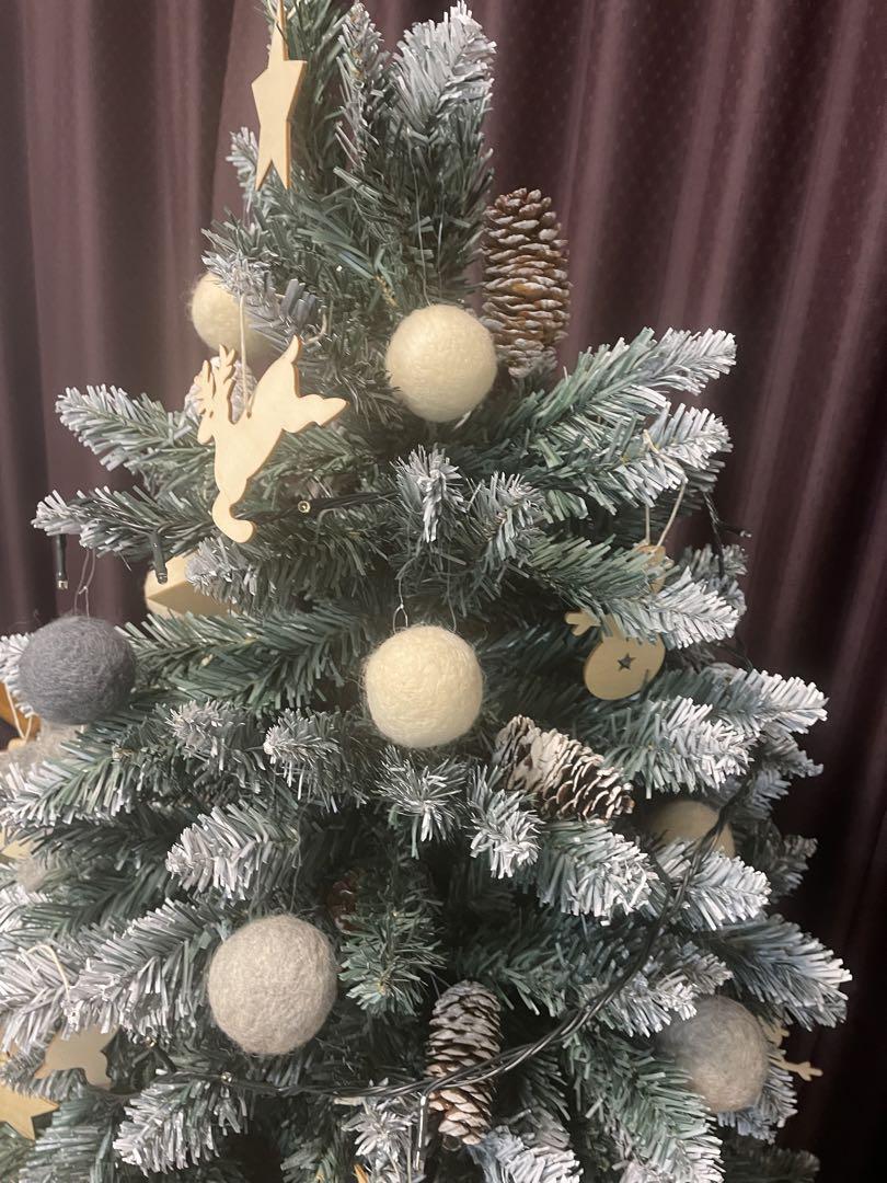クリスマスツリー150㎝（オーナメント・LEDライト付き）