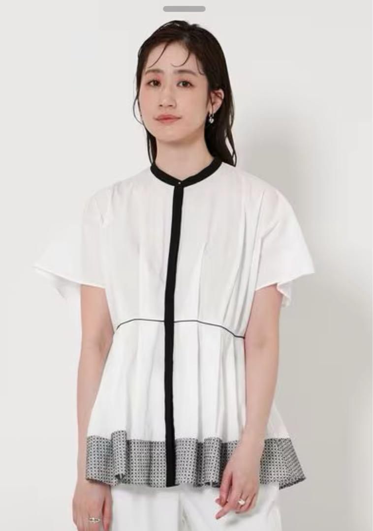 未使用UNITED ARROWS エンブロイダリー ドルマンスリーブ ブラウス白
