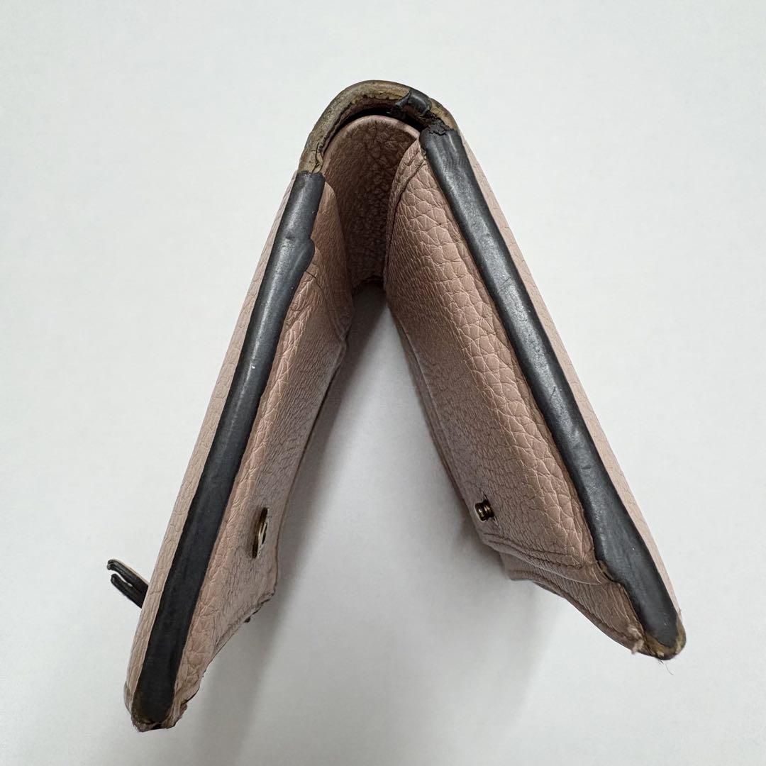 ビー 本革二つ折財布