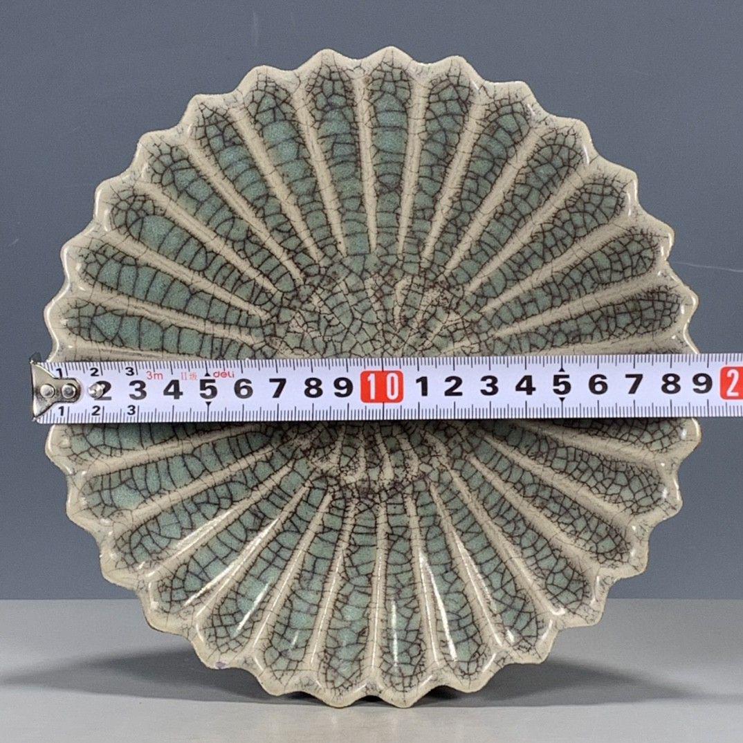 老窯磁器ぬし磁器開片笠皿  景徳鎮 陶磁器 装飾品 現代工芸品 美術品 置物