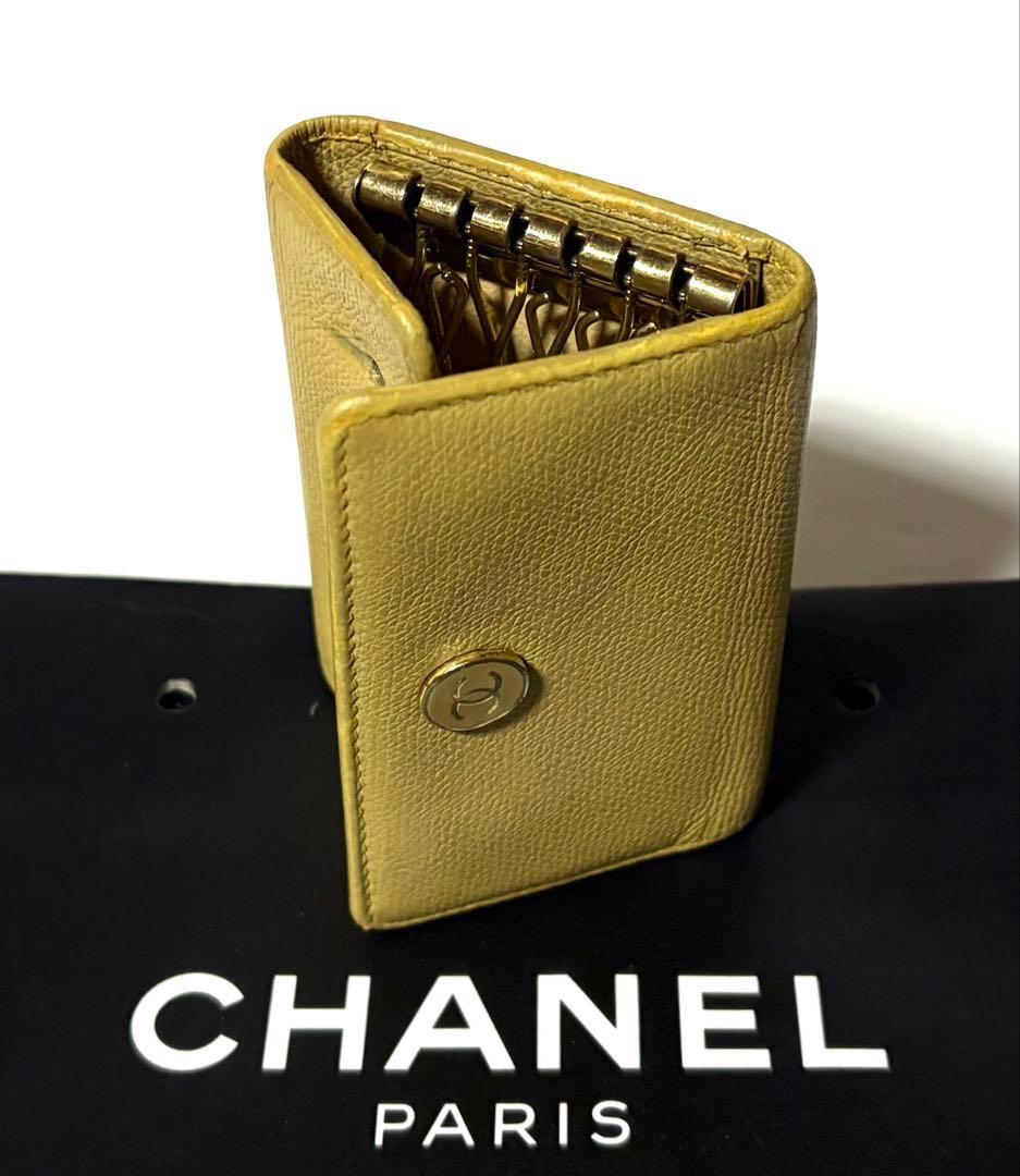 CHANELシャネル☆ココボタンライトベージュ6連キーケース&ミニショッパー CHANELシャネル☆ココボタンライトベージュ6連キーケース&ミニショッパー