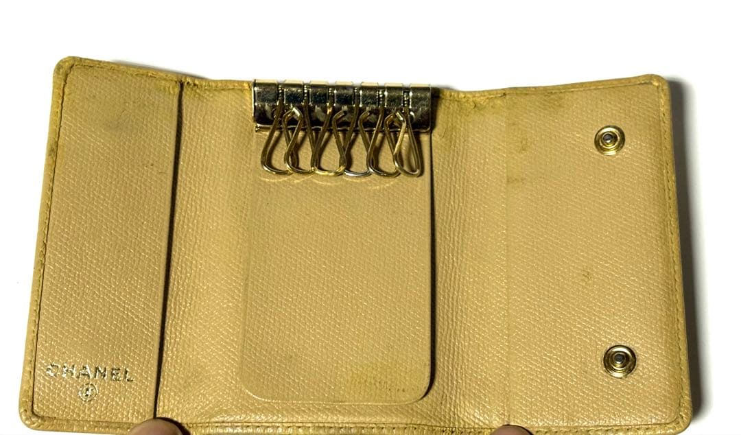 CHANELシャネル☆ココボタンライトベージュ6連キーケース&ミニショッパー CHANELシャネル☆ココボタンライトベージュ6連キーケース&ミニショッパー