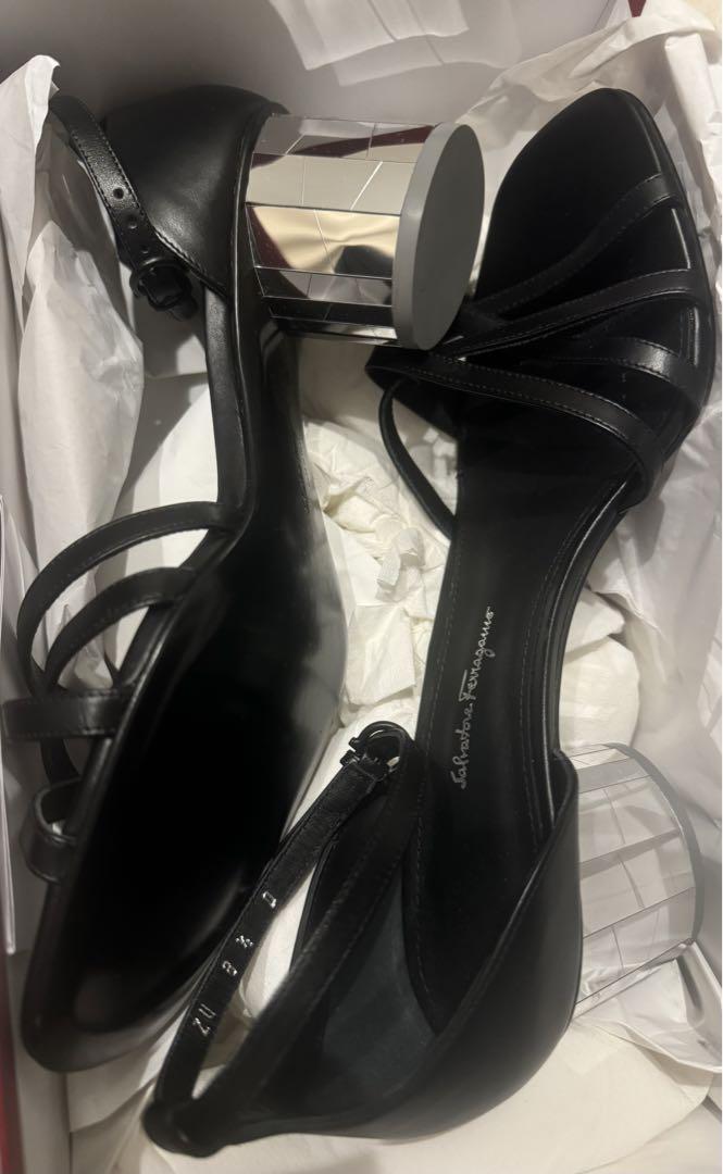 Salvatore Ferragamo サンダル パンプス　黒 新品未使用　箱付