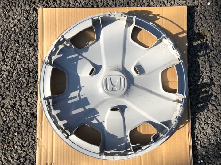 【激安】ホンダ・フリードハイブリッド(GP3)純正スチール(フルキャップ付)★5.5J 15inch +50 100 4穴 人気車種純正なのでお早めに!cc15