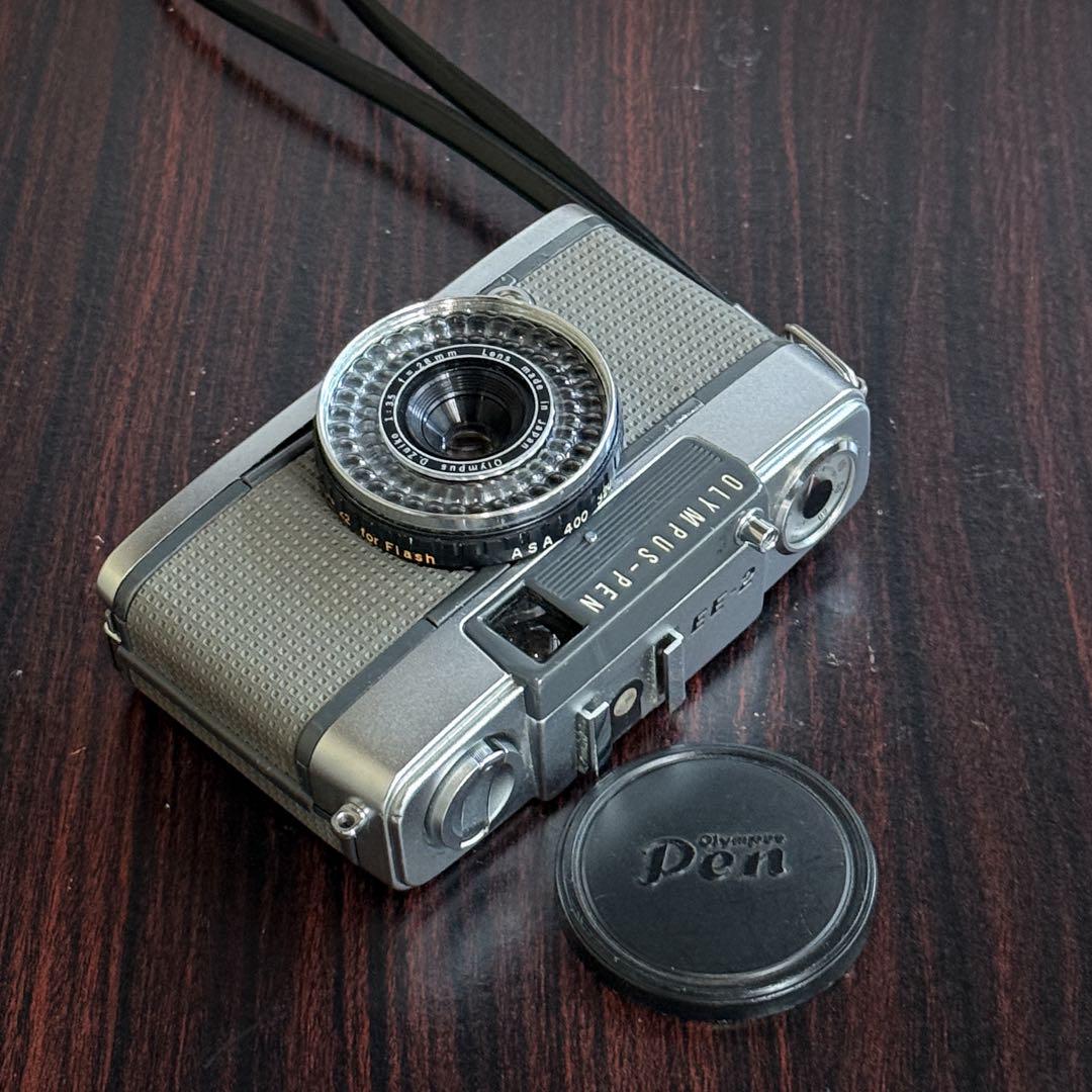 OLYMPUS-PEN EE2