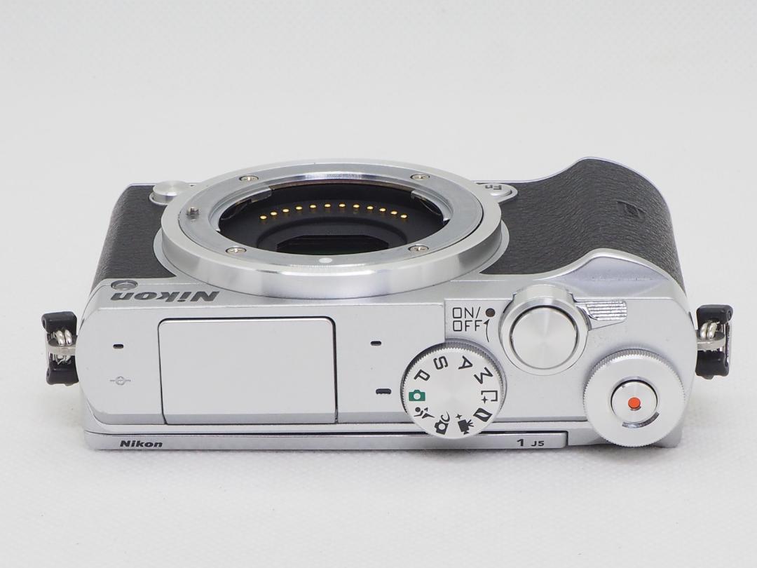 □ショット数6336回□ Nikon Nikon ボディ J5 元箱 - 通販 - www