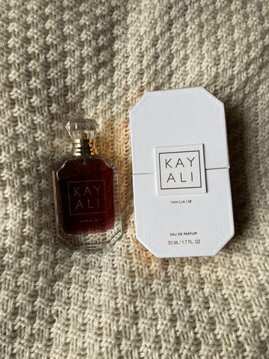 Kayali vanilla 28 - メルカリ Kayali vanilla 28 - メルカリ
