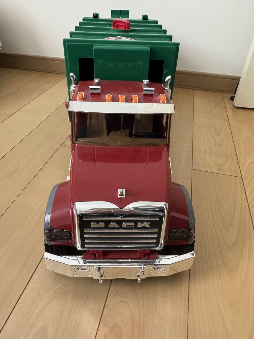 ブルーダー MACK ごみ収集車