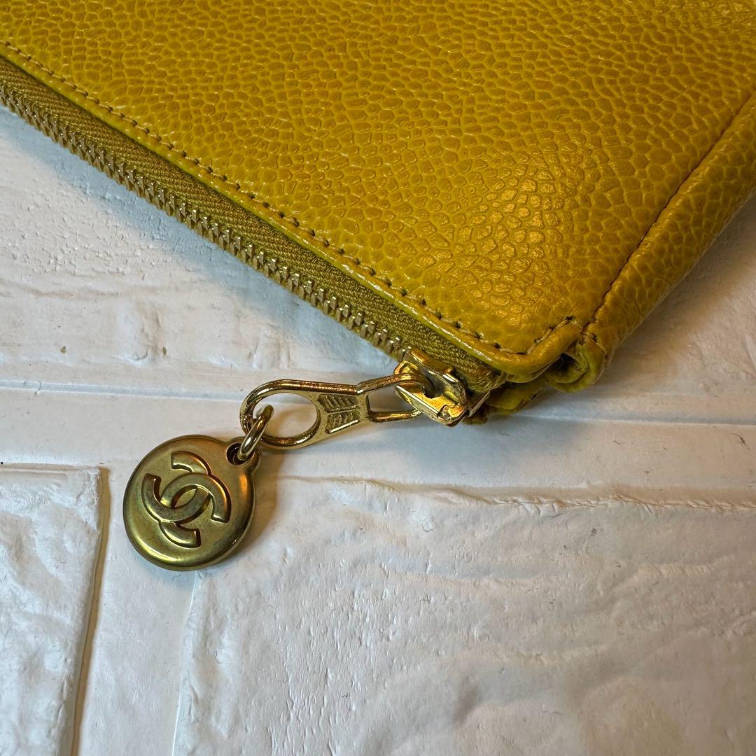 CHANEL シャネル　メイクポーチ