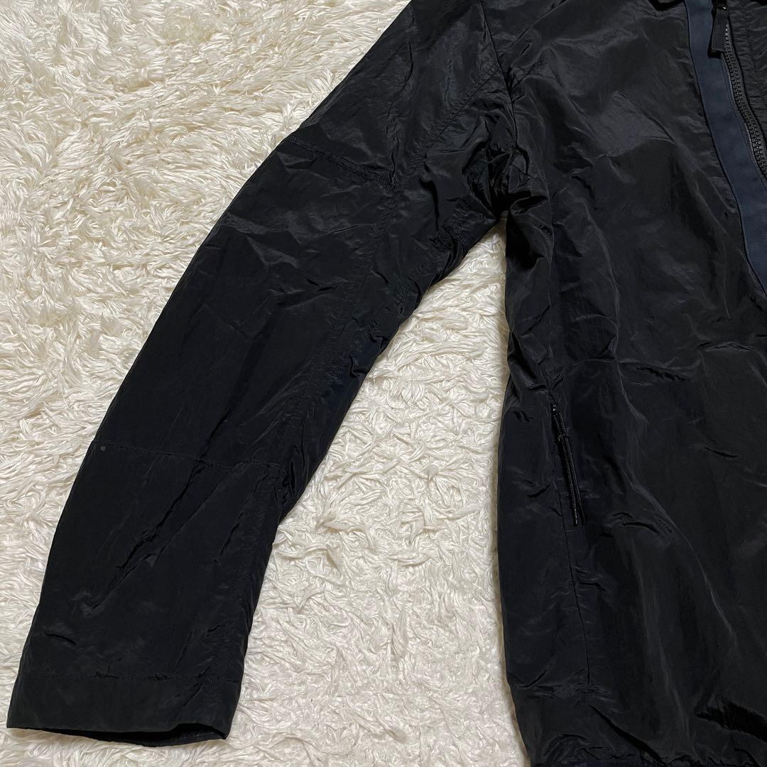 STONE ISLAND ナイロンメタル ジップジャケット BLACK Mサイズ STONE ISLAND ナイロンメタル ジップジャケット BLACK Mサイズ