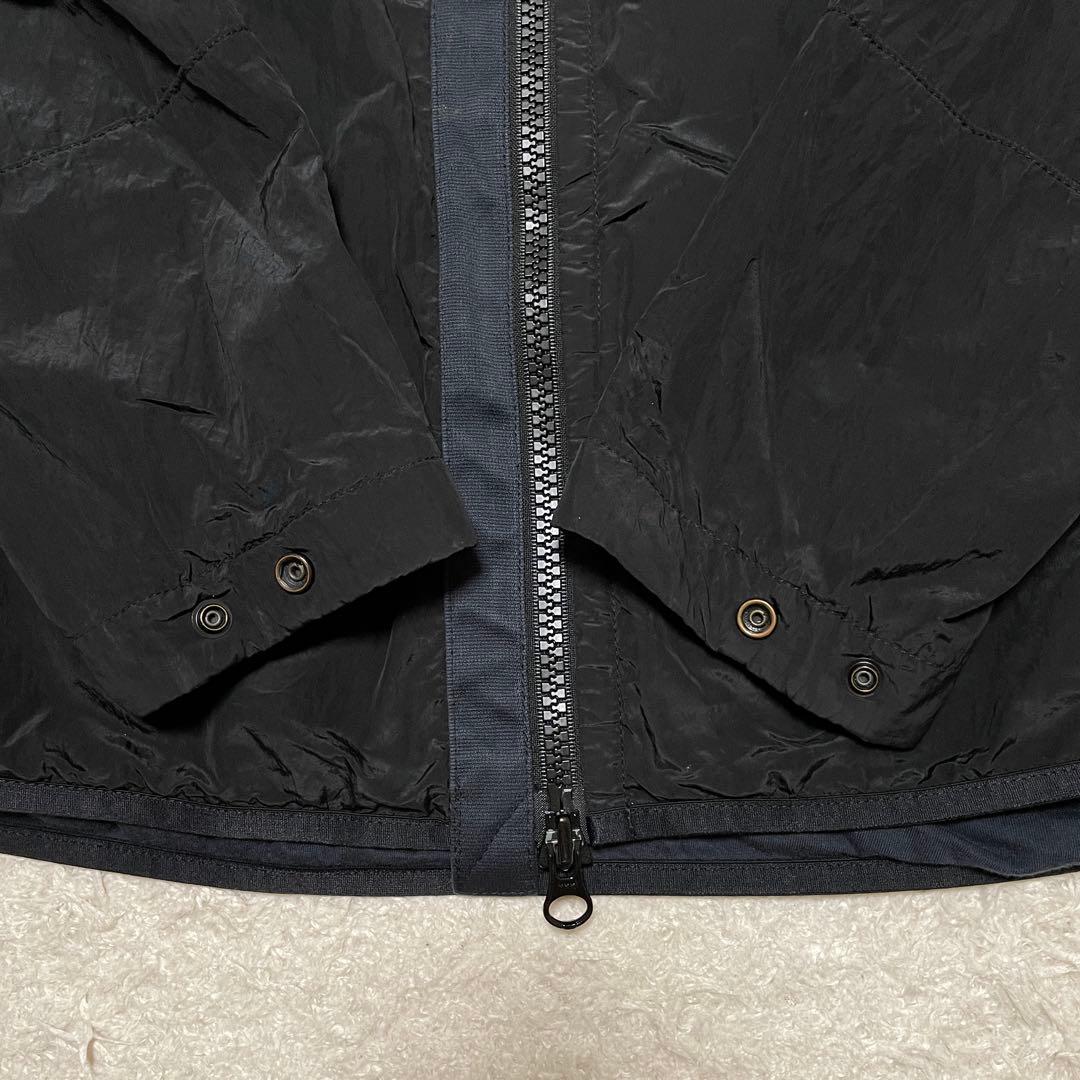 STONE ISLAND ナイロンメタル ジップジャケット BLACK Mサイズ STONE ISLAND ナイロンメタル ジップジャケット BLACK Mサイズ