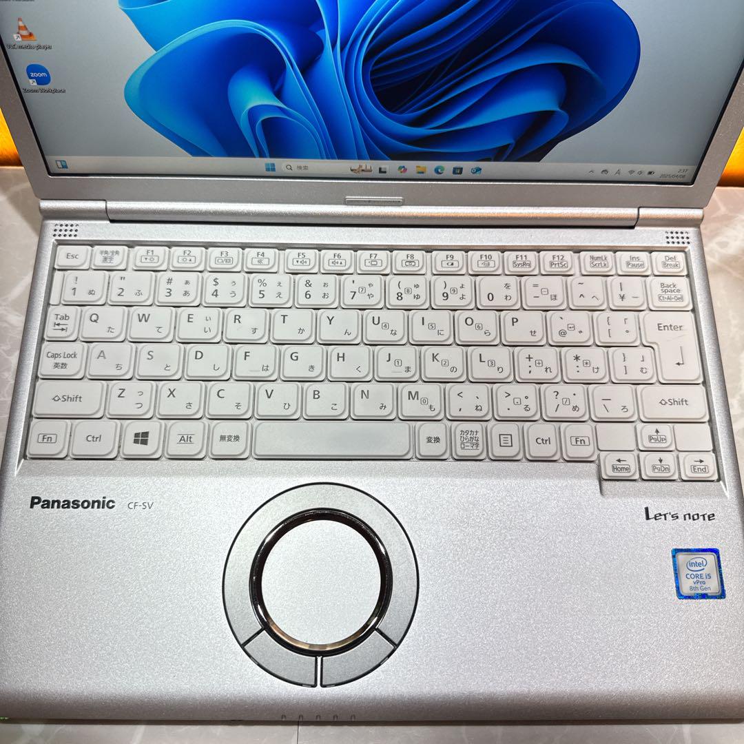 ビジネス向き‼️Let's note SV7☘メモリ8GB☘️軽量ノートパソコン
