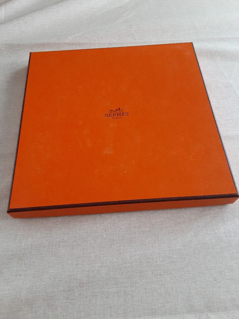 エルメス　カレ40x40 Croquins Champs de Courses