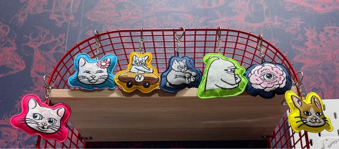 奇幻動物森林 樋口裕子展 刺繍キーホルダー メバナ 眼花 台湾 ヒグチユウコ 奇幻動物森林」樋口裕子（ヒグチユウコ）展の展示と限定グッズ＠中正