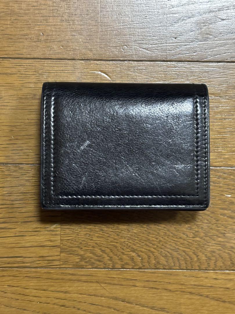 PRADA　二つ折り財布