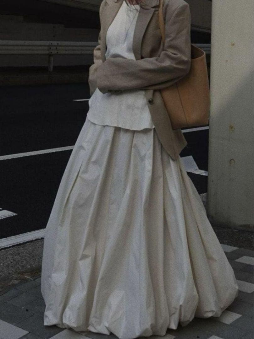 ・ETRE TOKYO Nylon balloon volume skirt