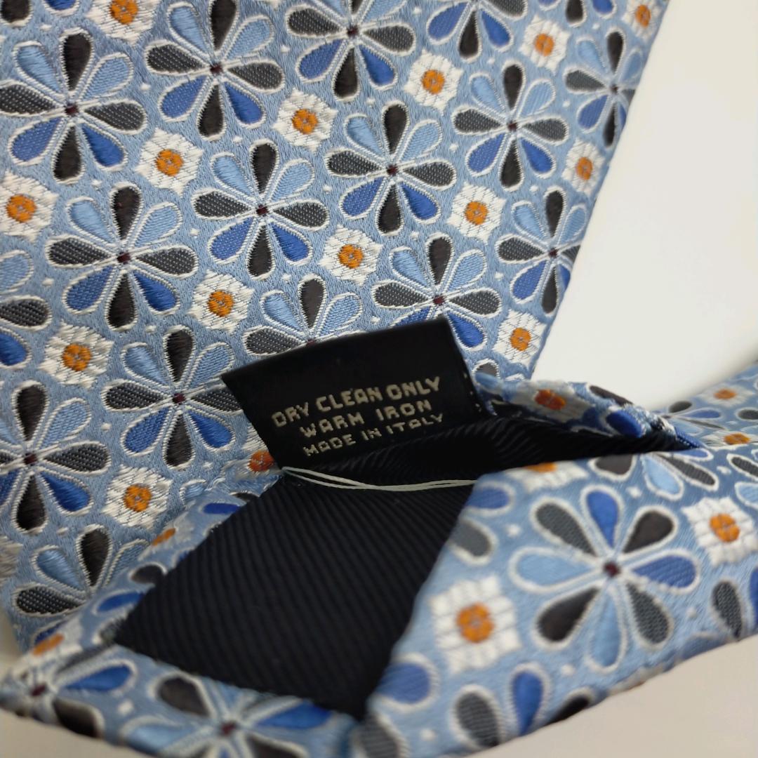 未使用　エルメネジルドゼニア　ネクタイ　青　花柄　白　オレンジ Zegna