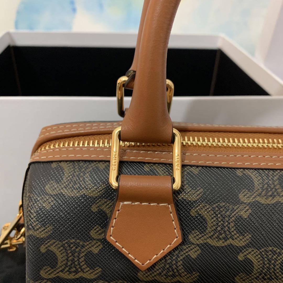 CELINE スモール ボストン キュイル トリオンフ