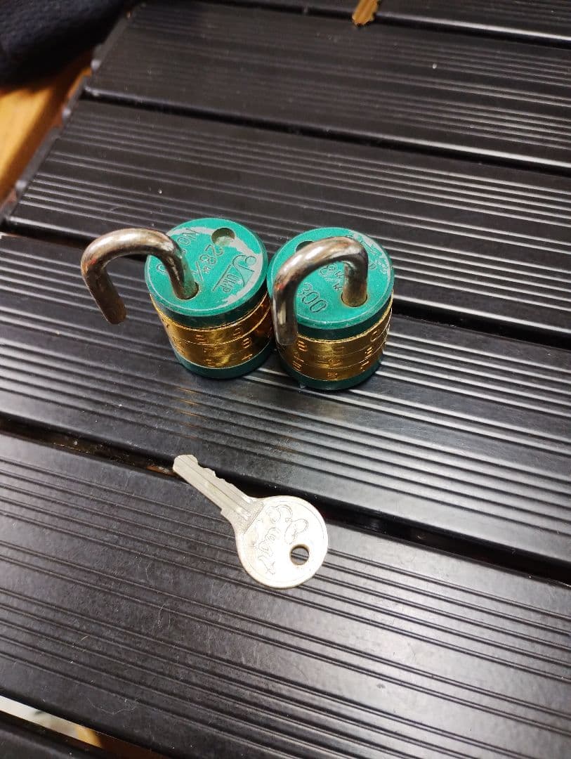 猟銃 散弾銃傷や汚れあり