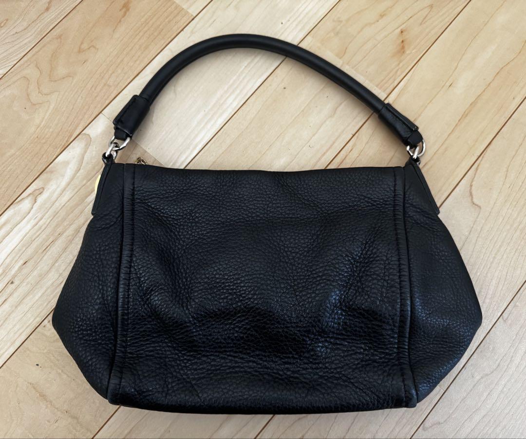 kate spade 黒レザーバッグ - メルカリ