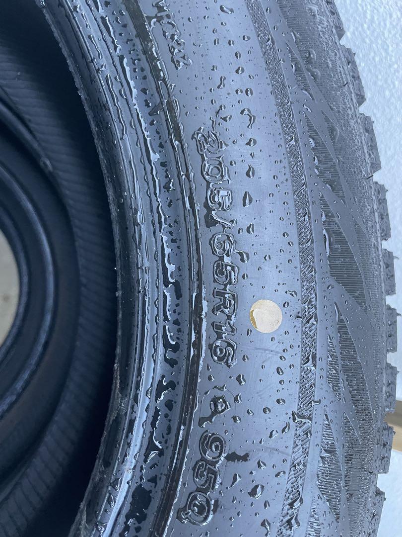 [まっちょ様]205/65R16  ブリザック VRX2 走行少ない 2本①