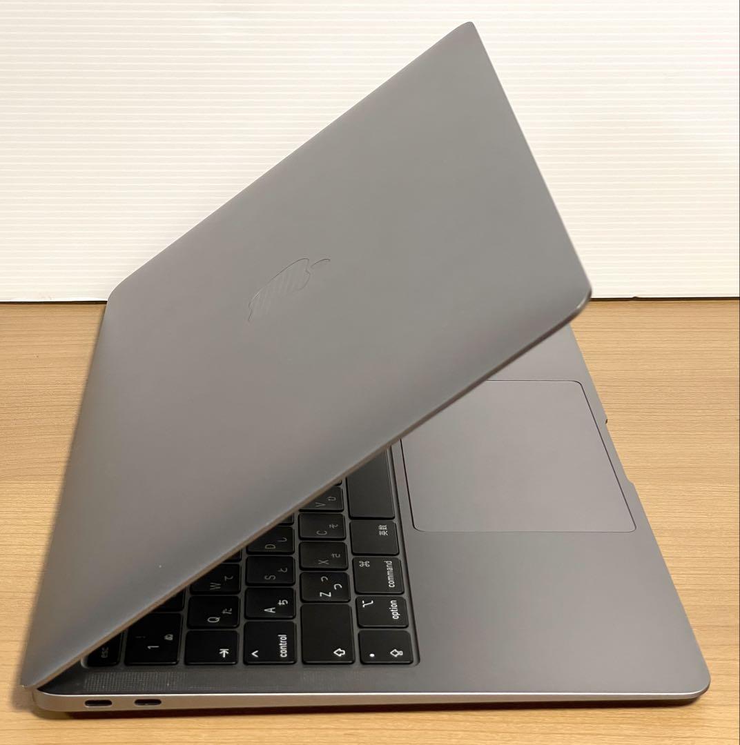 美品／MacBook Air 2019／メモリ8GB SSD128GB／充電器付