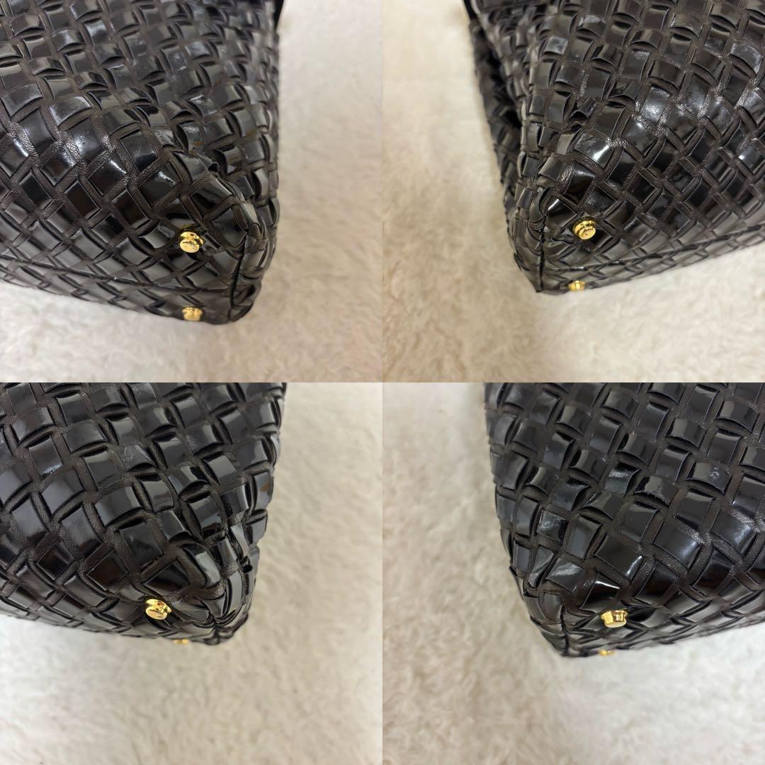 BALLY パテントレザー エナメル ターンロック ハンドバッグ ブラック BALLY パテントレザー エナメル ターンロック ハンドバッグ ブラック