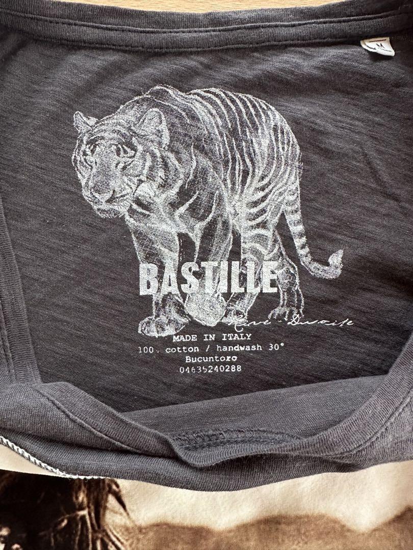 BASTILLE バスティーユ　Tシャツ 　黒　レア ⭐︎ レディース BASTILLE バスティーユ Tシャツ 黒 レア ⭐︎ レディース - メルカリ