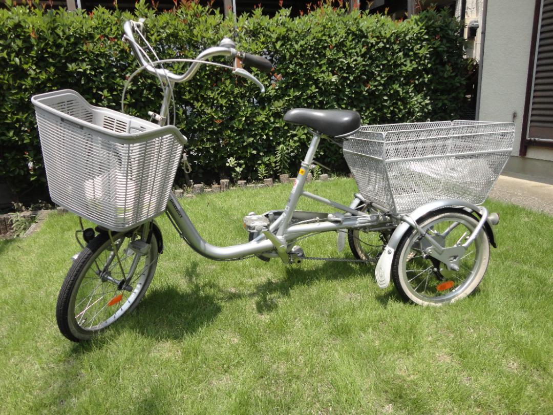ブリジストン　WAGON BW13 の三輪車 シルバー色