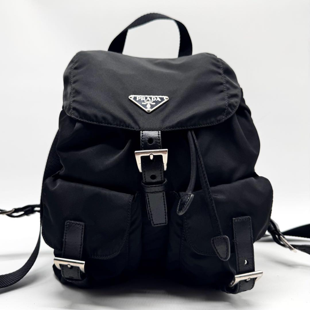 美品✨プラダ リュック チェーン ナイロン レザー 巾着 三角ロゴ ブラック 極上美品✨】プラダ リュック 三角ロゴ 巾着 テスートナイロン