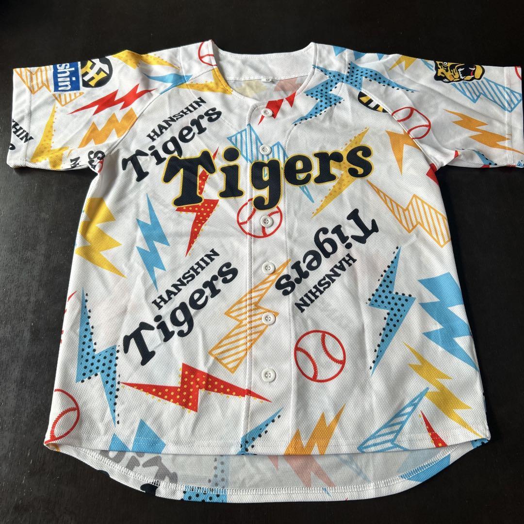 阪神タイガース キッズ 150㎝ 配布 ユニフォーム 野球柄 稲妻 2