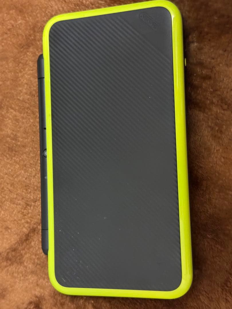 New ニンテンドー2DS LL ブラック×ライム　本体のみ