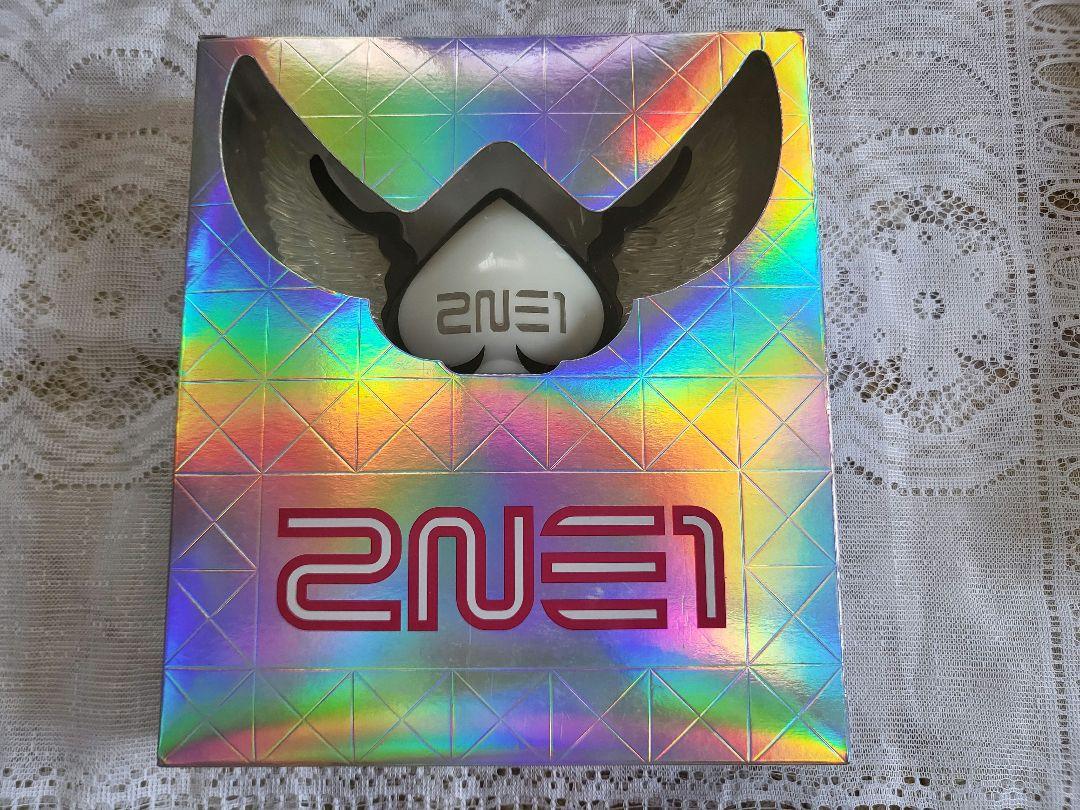 2NE1 ペンライト 2点セット おまけ付き